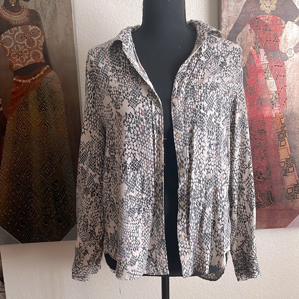 Long sleeve blouse